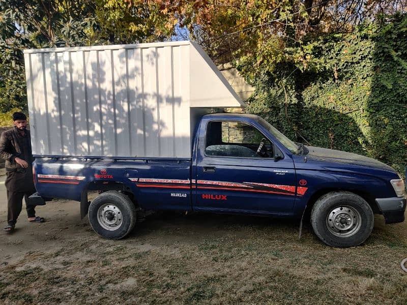 Toyota Hilux 2004 single cabin 0