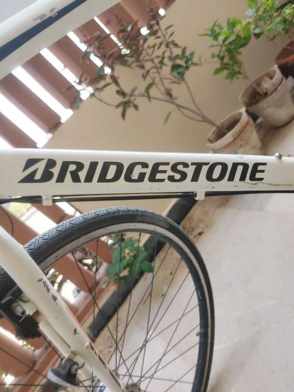 A Bridgstone original Cycle . 4