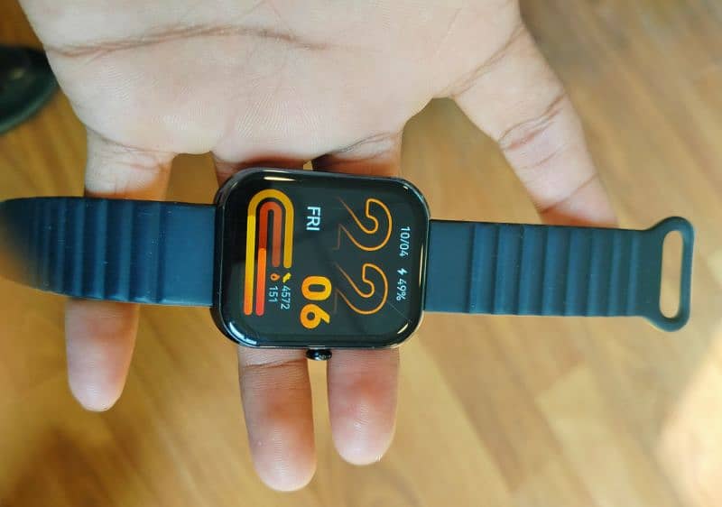 RS 4 Max Branded Smart Watch for Sale - Affordable price, Urgent! 0