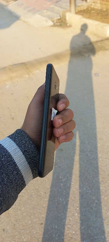 Samsung galaxy j4  plus used 4