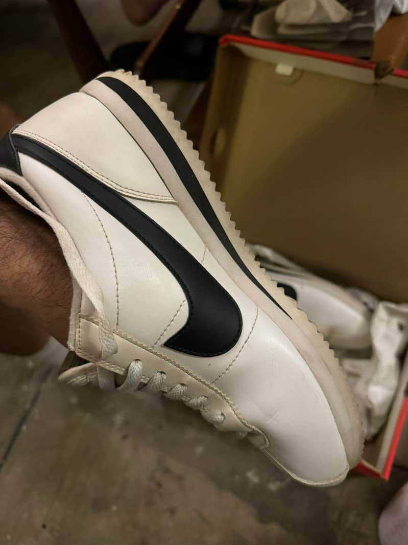 Nike Cortez -White  - US 9.5 1