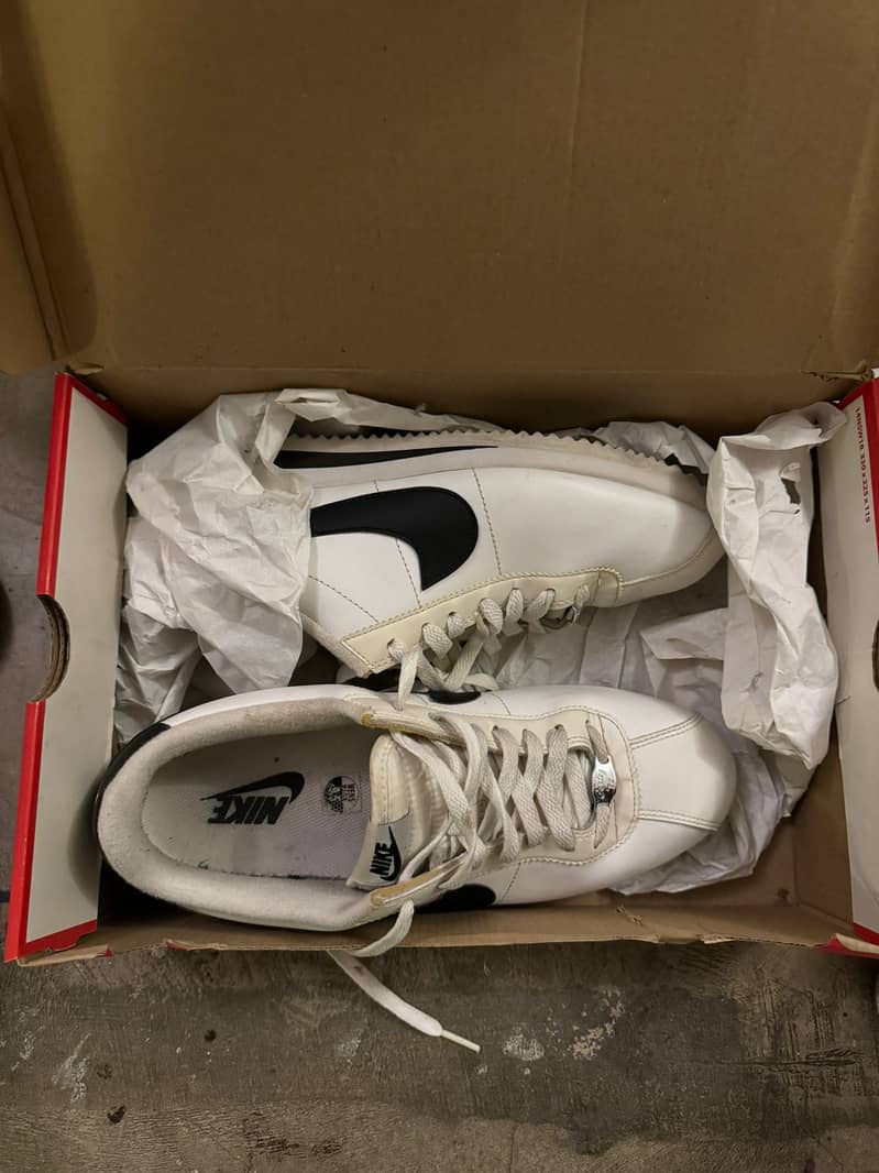 Nike Cortez -White  - US 9.5 2