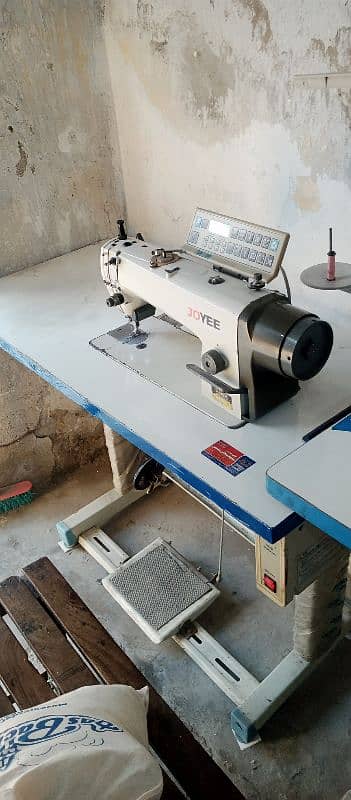 Sewing machine for sale good condition 1