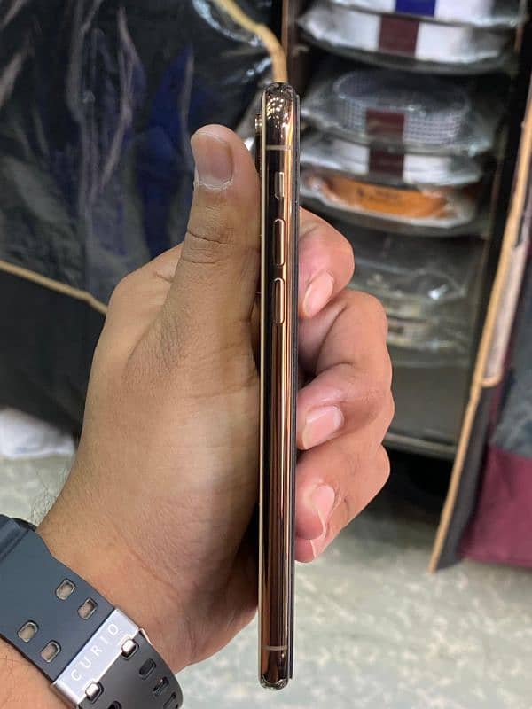 Iphone XS 256Gb Dual SIM Pta Approved 6