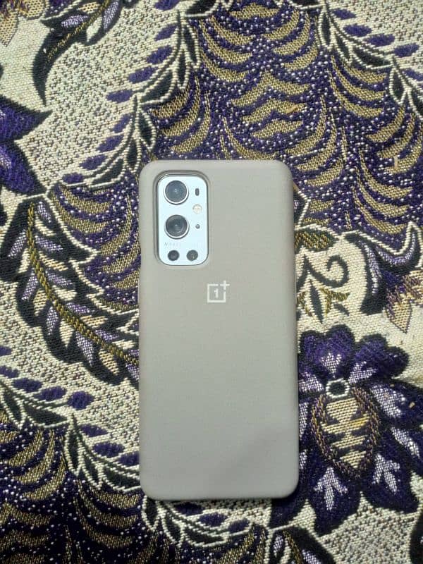 One plus 9pro 8 gb 128gb 1