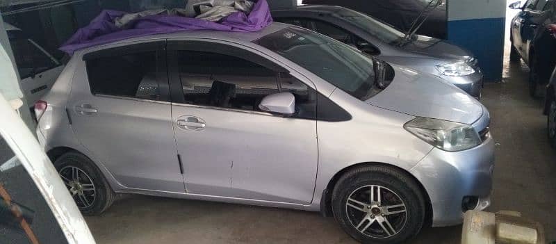 Toyota Vitz 2013 3