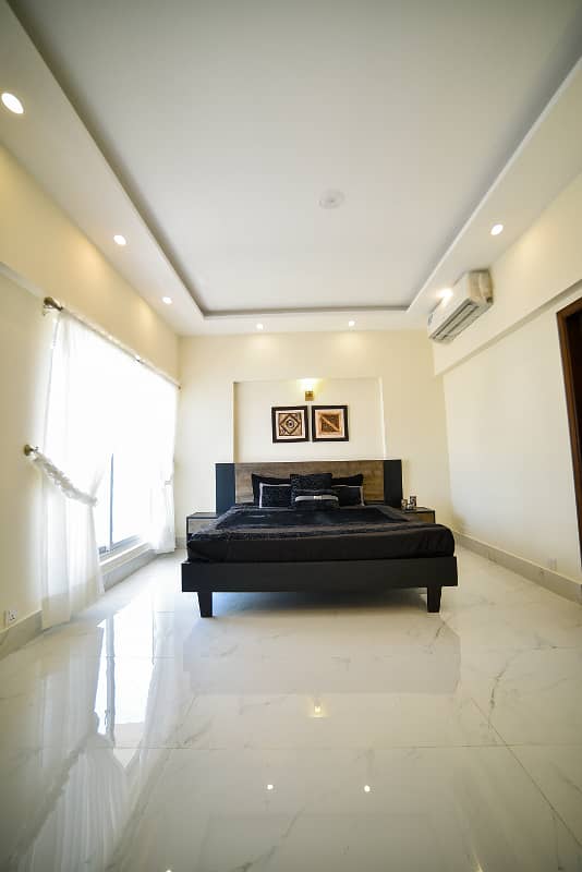 1050 Square Feet Flat For Sale In Defence View Society 19