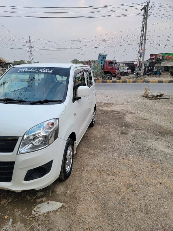 Suzuki Wagon R 2019 1