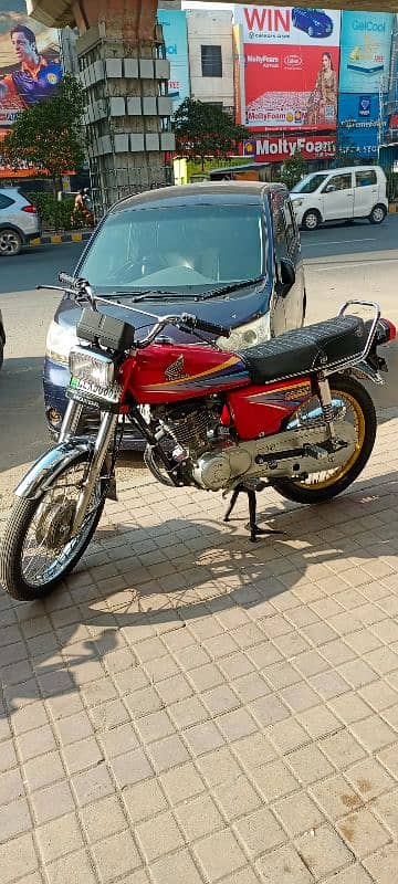 Honda CG 125 Model 2012 1