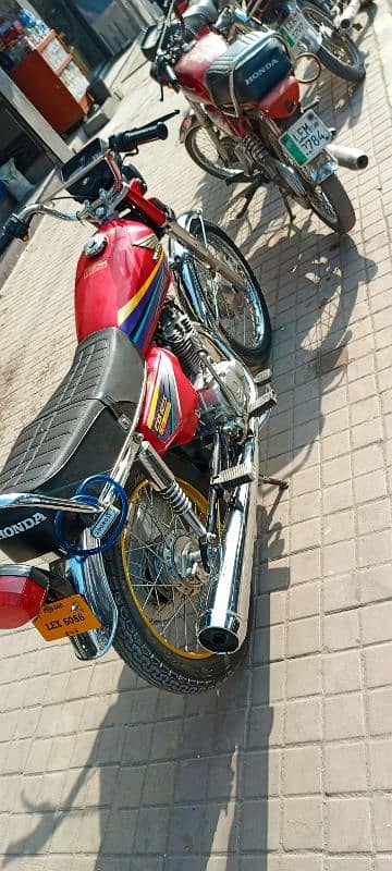 Honda CG 125 Model 2012 3