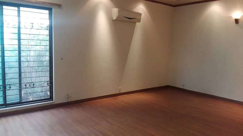 1 Kanal Luxuer House Prime Hot For Sale dha Phase1 9