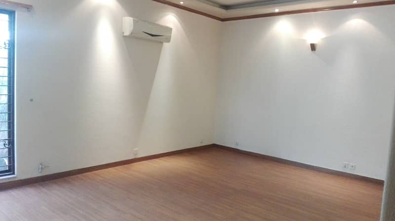 1 Kanal Luxuer House Prime Hot For Sale dha Phase1 10