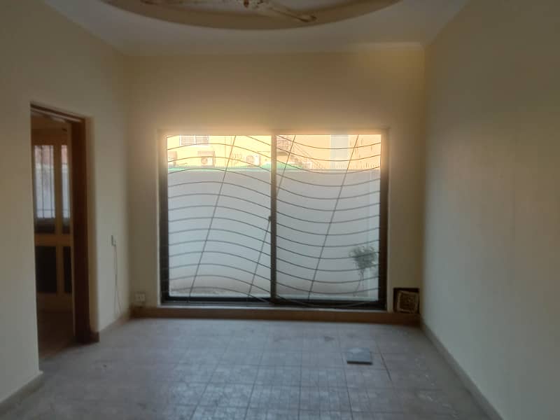 1 Kanal Luxuer House Prime Hot For Sale dha Phase1 14