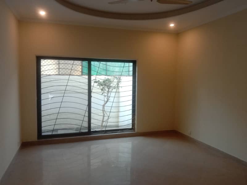 1 Kanal Luxuer House Prime Hot For Sale dha Phase1 16