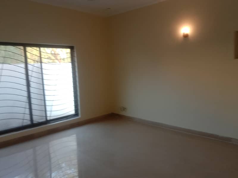 1 Kanal Luxuer House Prime Hot For Sale dha Phase1 19