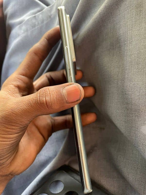 Infinix not 40 pro 1