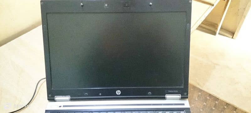 HP laptop good for office work and online classes 3