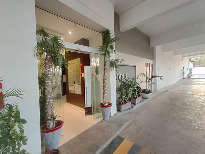 Com3 Luxury Duplex Apartment for Sale in Clifton Block 6 Karachi 10