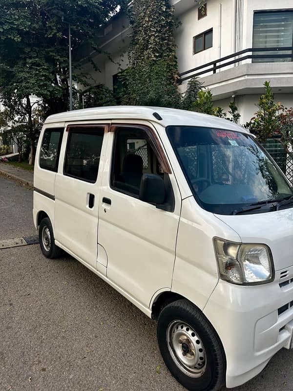 Daihatsu Hijet 2010 3