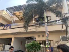 5 marla house for sale in johar town block C Tile flooring  Double kitchen  Double unit  Main apporced  Hot location