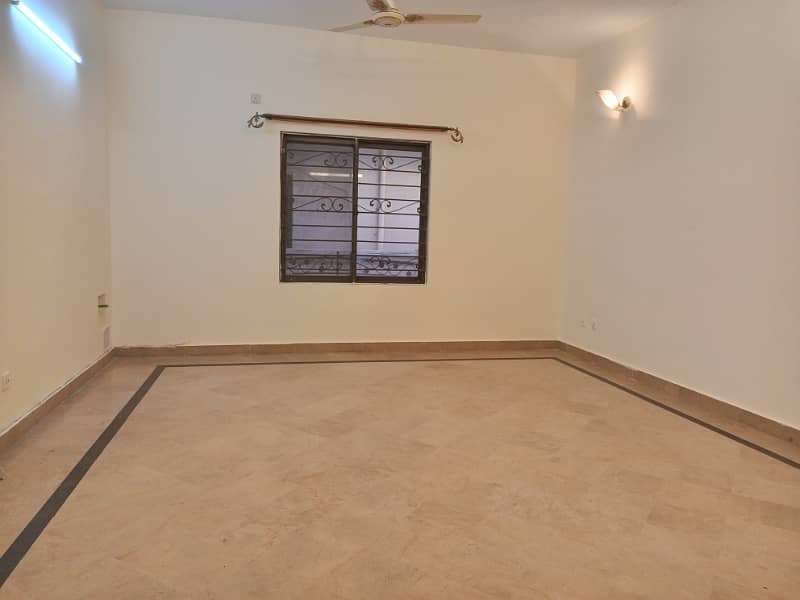 Beautiful upper portion house for rent 8