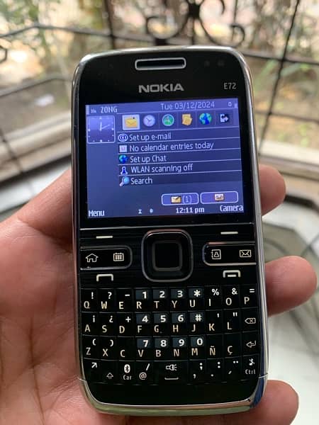 Nokia E72 2