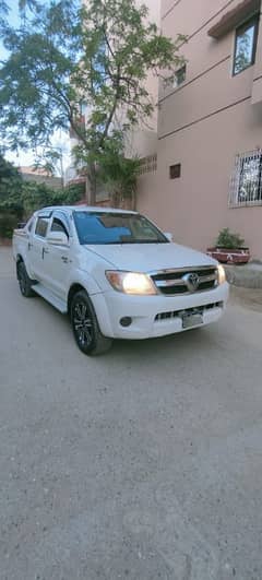 Toyota Hilux VIGO  ORIGINAL CONDITION