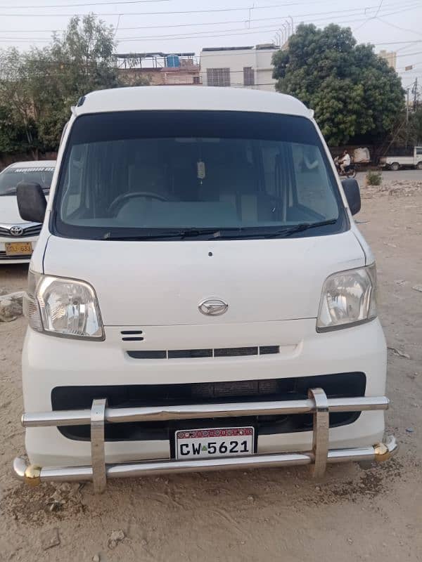 Daihatsu Hijet 2017 1