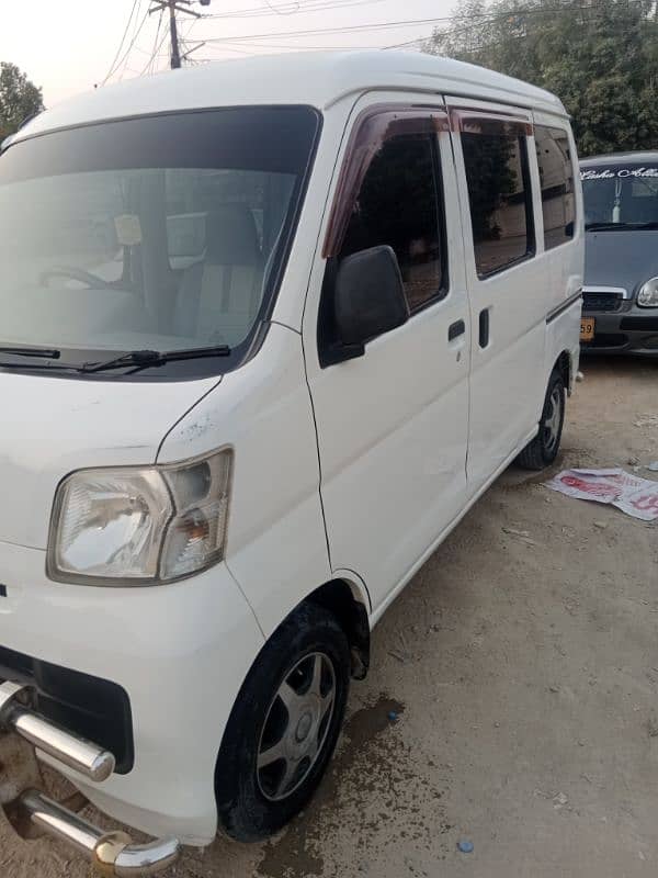 Daihatsu Hijet 2017 3