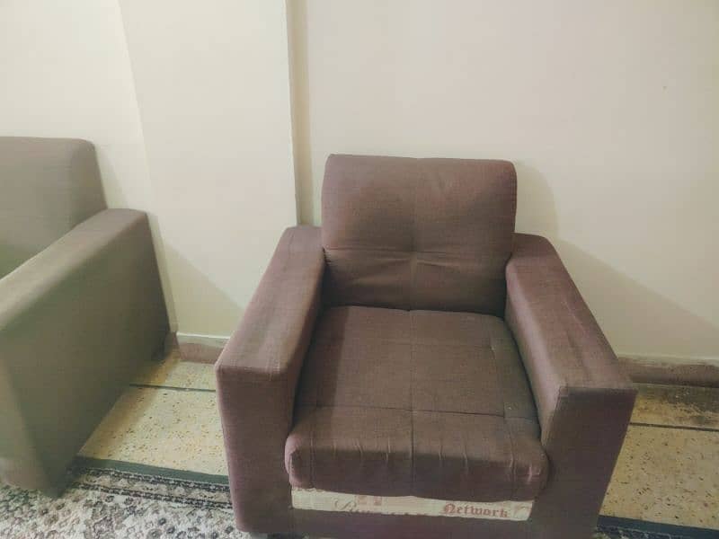 7 seater sofa set with free covers 10/10 price slightly negotiable 2