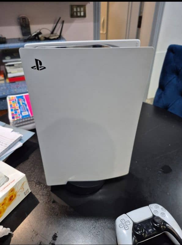 PS5 Disk Edition With Original Controller and Box 2