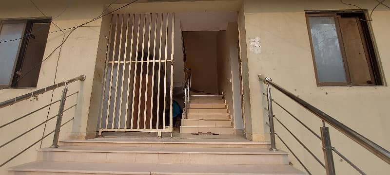 Ground Floor 1 Bedroom Flat For Sale In Residential Plaza 0