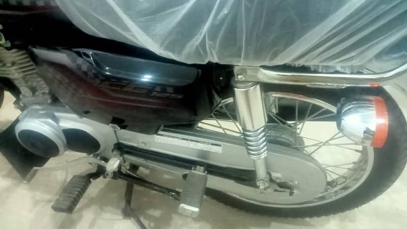 Honda 125 zero meter 3