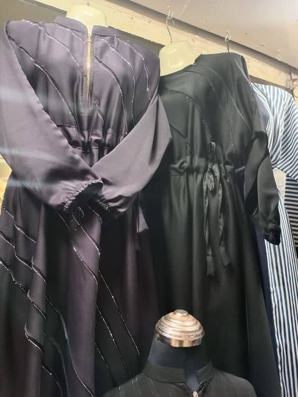 assalam walikum all variety of abayas  available 1