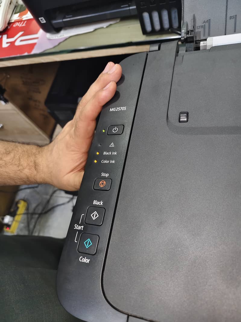 CANON COLOR PRINTER MG2570S LOOK LIKE NEW 1