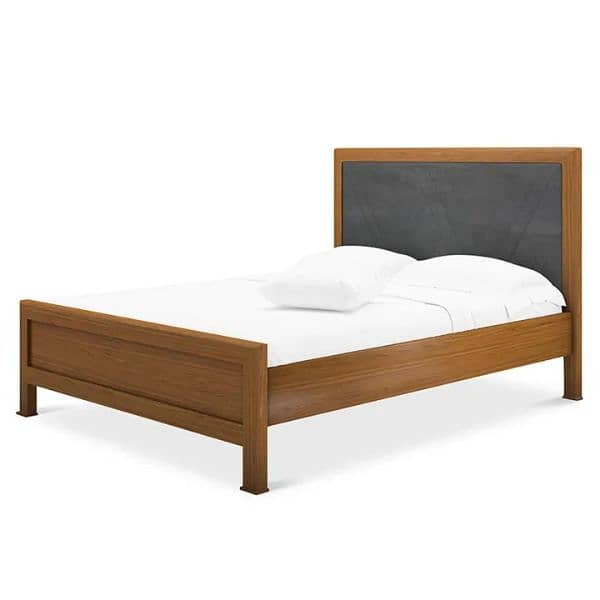 Crescent Quest Queen Size Bed by Interwood 1