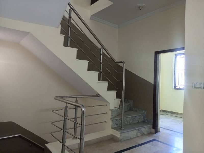 Beautiful upper portion house for rent 11