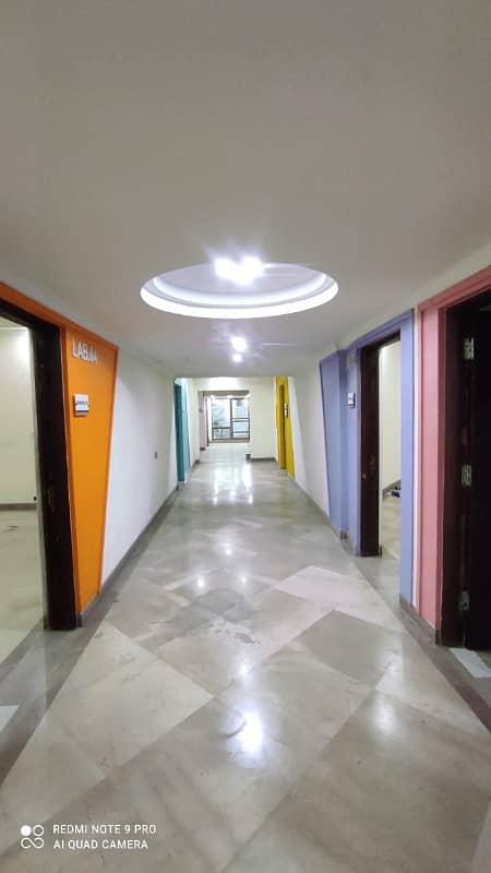 8 Kanal Commercial Building For Rent 14