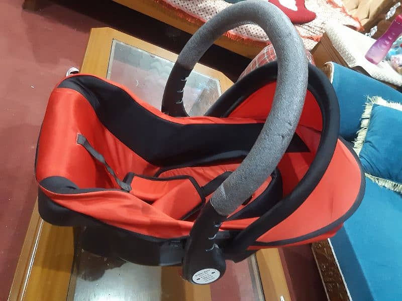 Baby carry cot/cradle/car seat-Red 1