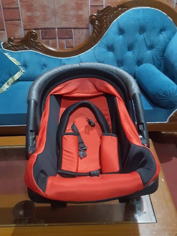 Baby carry cot/cradle/car seat-Red 6