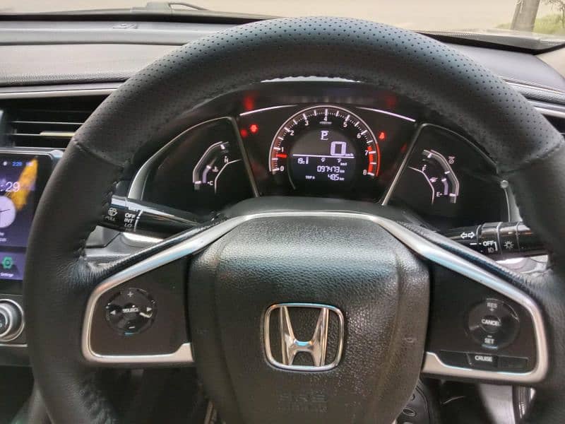 Honda Civic Oriel 2017 10