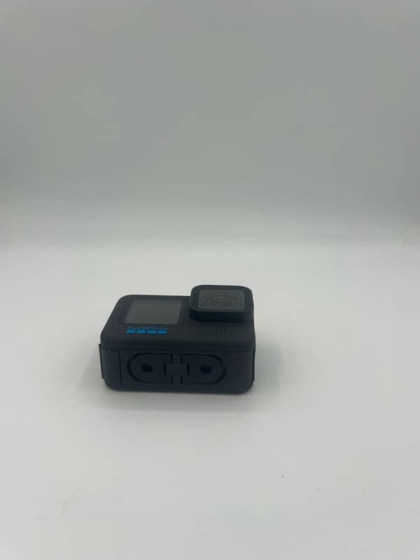 GO PRO HERO 11 CREATOR COMBO ACTION CAM 5.3K VIDEO 8