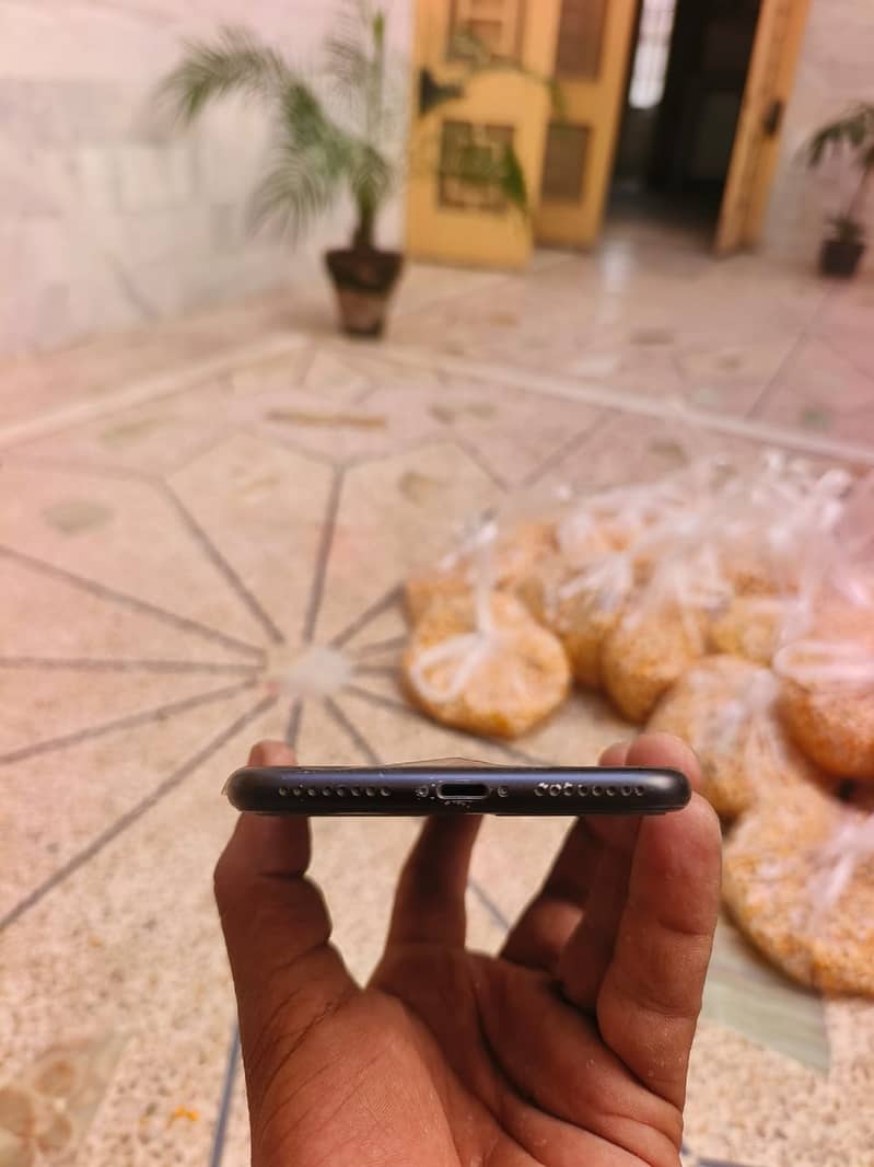 iPhone 7plus PTA approved 1