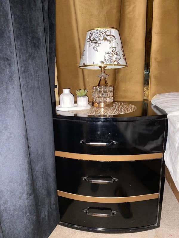 two side tables 0