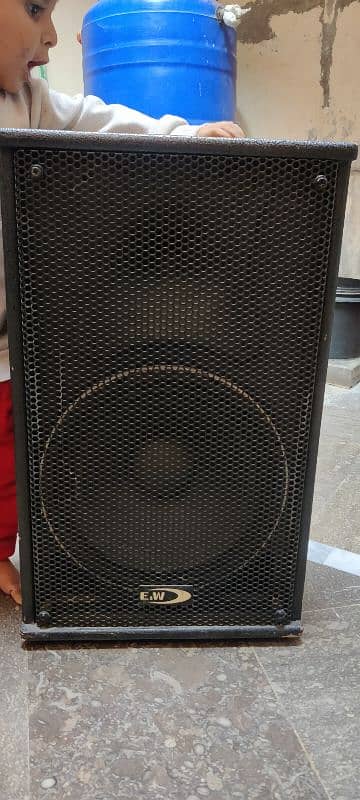 professional speaker system model Q-12 0