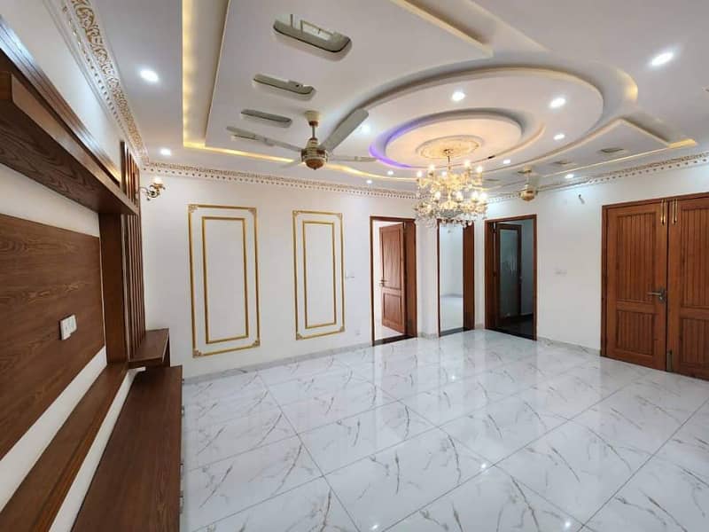 BRAND NEW 10 MARLA FULL HOUSE AVALIABLE FOR RENT SECTOR E BLOCK JINNAH RAFI BAHRIA TOWN LAHORE 5