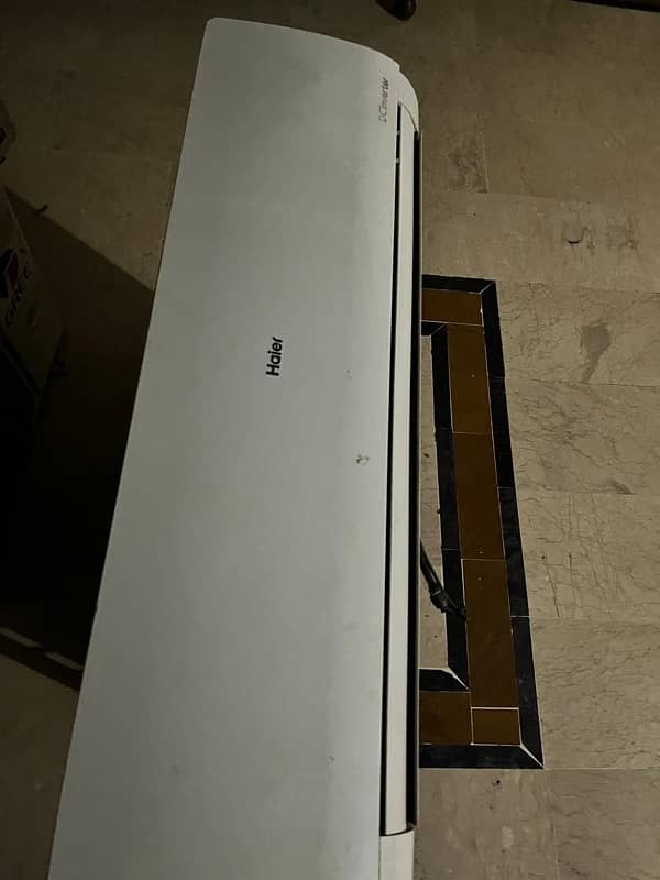 1.5 ton dc invertor Haier ac in good condition 1