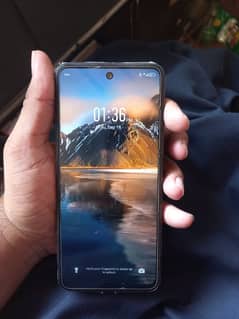 Infinix smart 8,04/64