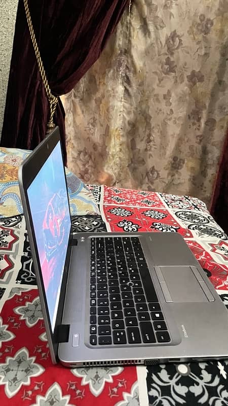 HP Laptop 4