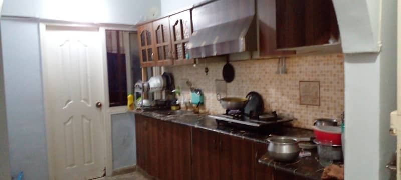 Flat Sized 1935 Square Feet Is Available For sale In Gulistan-e-Jauhar - Block 18 1